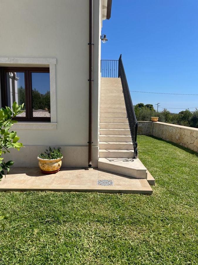 Villa Carmiano Luxury Bedrooms In Avola In The Province Of Syracuse With Spa And Swimming Pool And Wonderful Seaview Exterior foto
